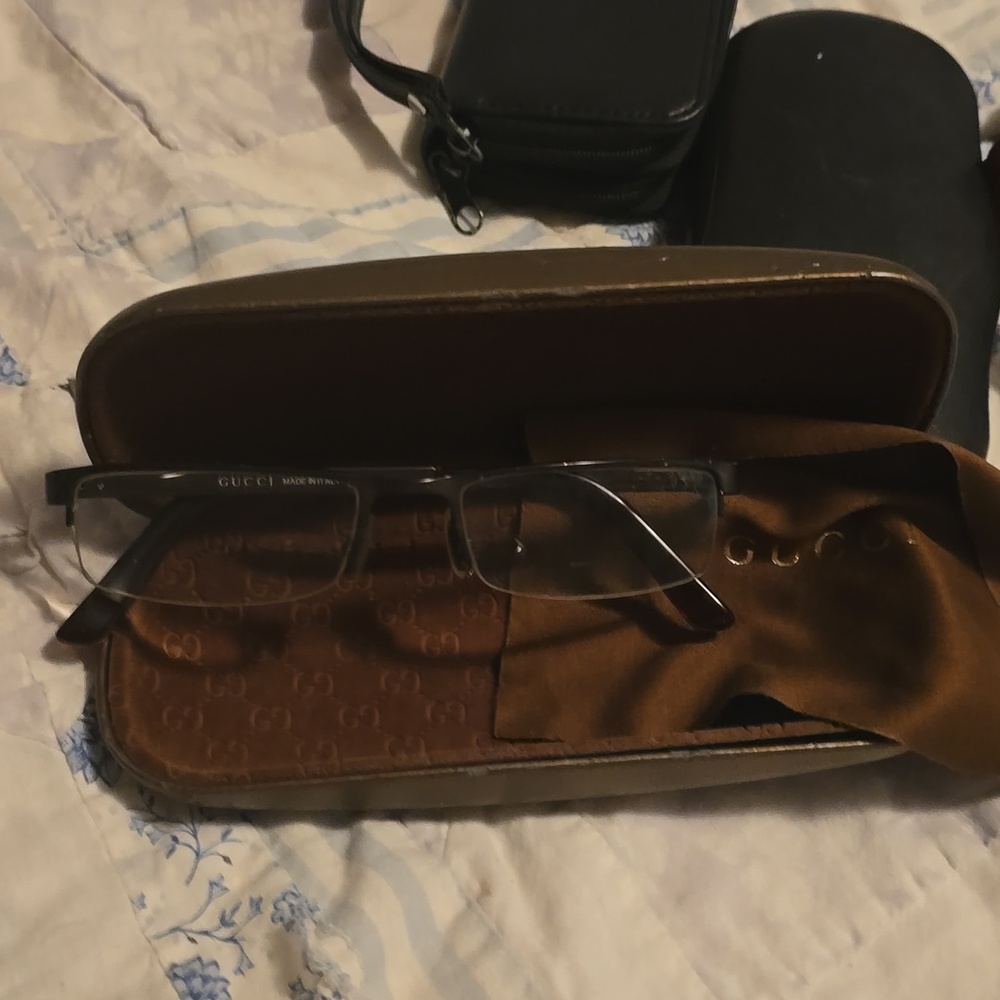 Gucci eye glasses